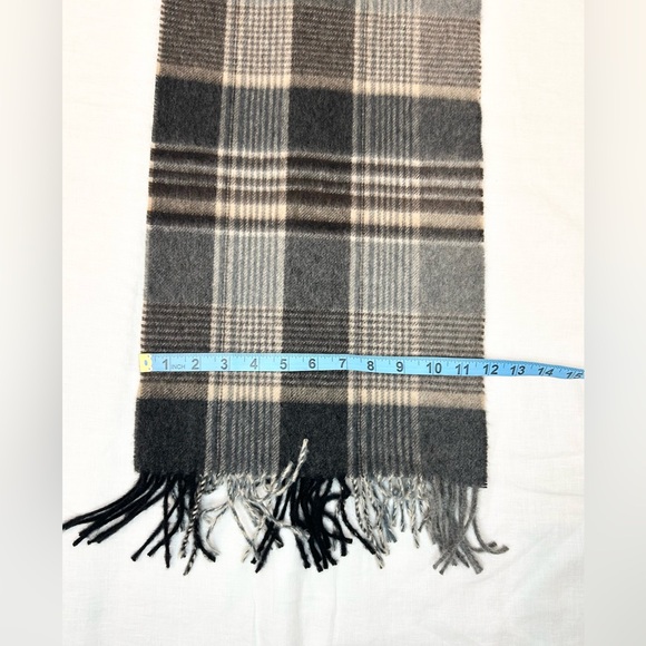 Fraas Cashmere Plaid Scarf - Picture 4 of 7